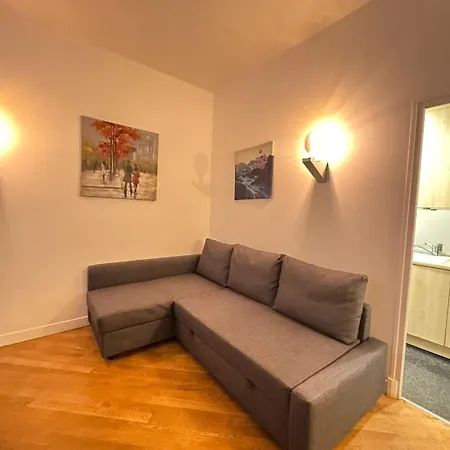 2 Bedroom Apartment-8p-madeleine With Netflix Apartment Paris