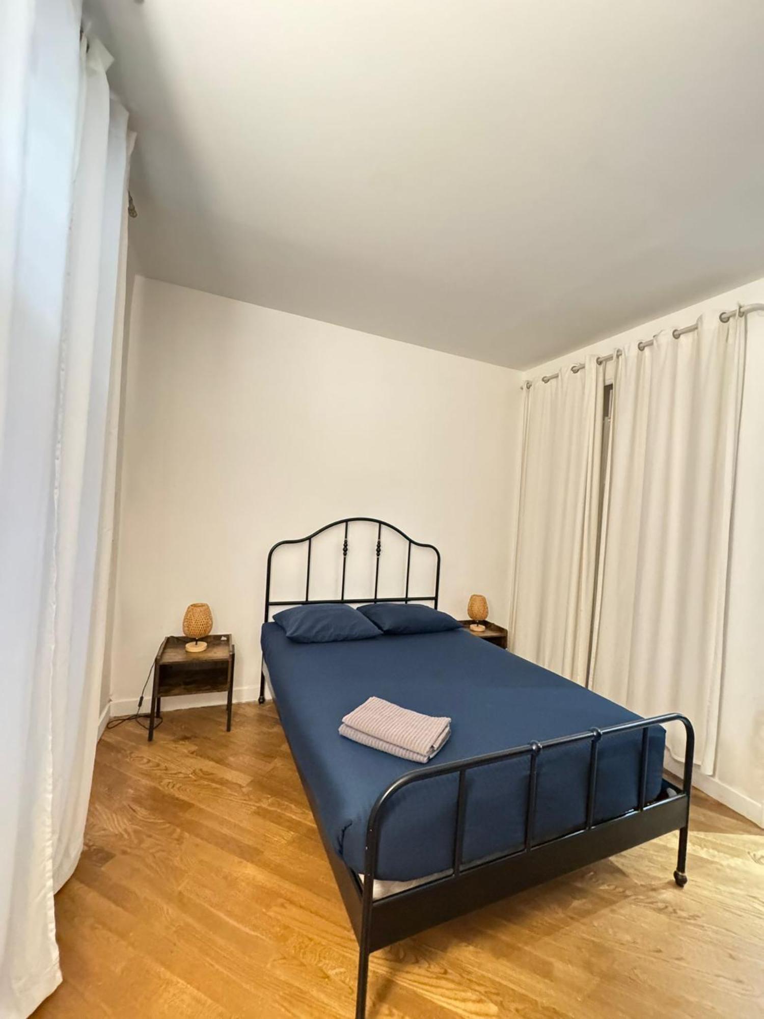 2 Bedroom Apartment-8p-madeleine With Netflix Appartamento *