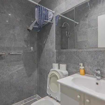 2 Bedroom Apartment-8p-madeleine With Netflix * Parigi